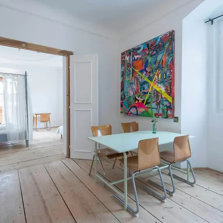 Das-hornsteiner Pensión 4*