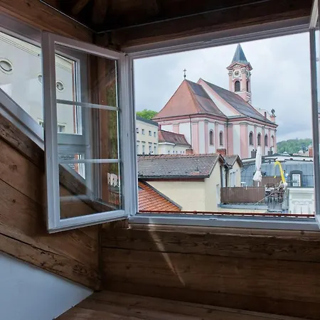 Das-hornsteiner Pensión 4*